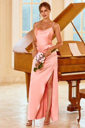 Vestido de dama de honra de pêssego com fenda